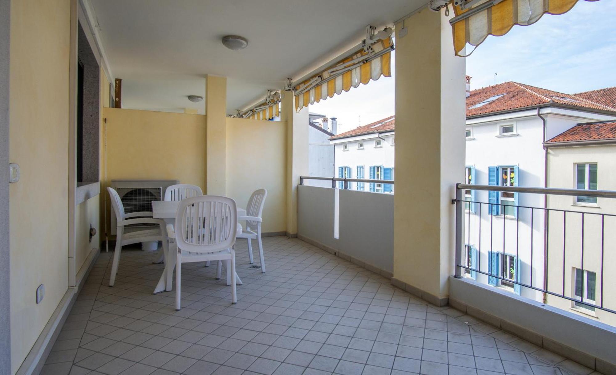 Gaia Apartment Un Gioiello Grado Exterior photo